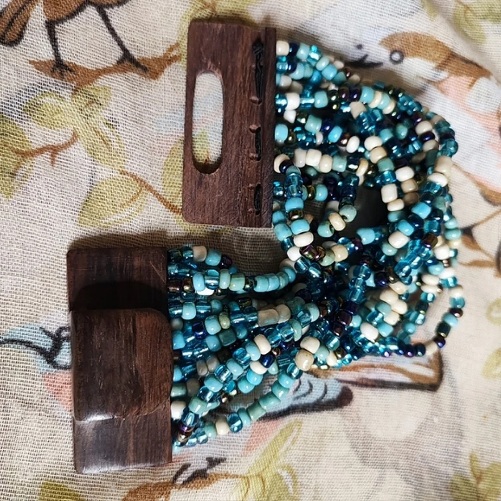 Wood Clasp Seed Beaded Blue Turquoise Cream Twisted Stretch Vintage Bracelet MCM